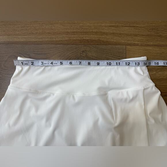 Draper James Side Slit Activewear Skirt With Built In Shorts White Size Medium - Picture 7 of 9